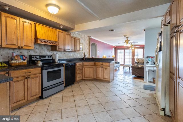 34 DOGWOOD DR, Baltimore, MD 21220