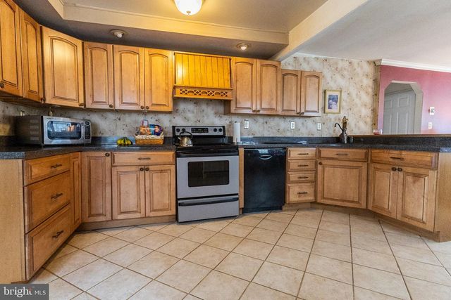 34 DOGWOOD DR, Baltimore, MD 21220