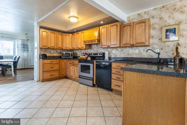 34 DOGWOOD DR, Baltimore, MD 21220