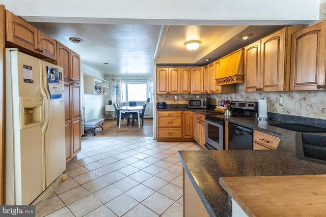 34 DOGWOOD DR, Baltimore, MD 21220