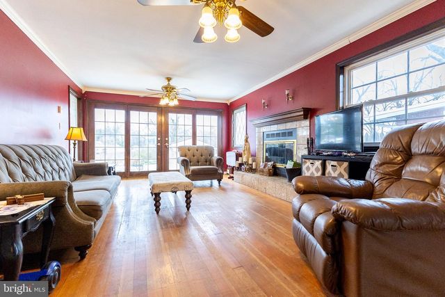 34 DOGWOOD DR, Baltimore, MD 21220