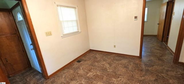 180 Edgewood Drive, Spartanburg, SC 29307