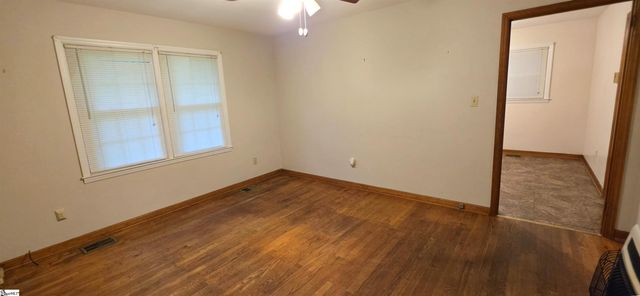 180 Edgewood Drive, Spartanburg, SC 29307