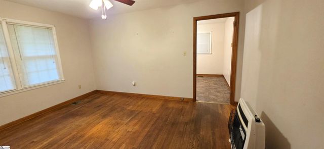 180 Edgewood Drive, Spartanburg, SC 29307