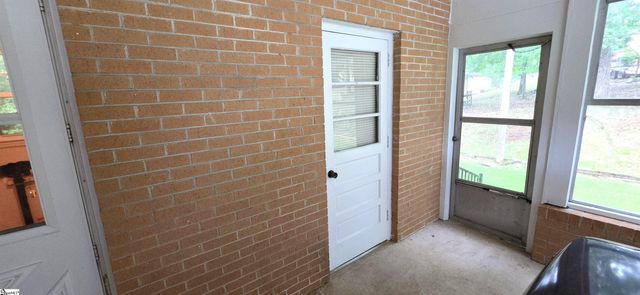 180 Edgewood Drive, Spartanburg, SC 29307