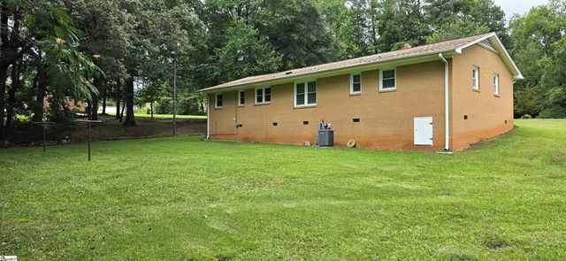 180 Edgewood Drive, Spartanburg, SC 29307