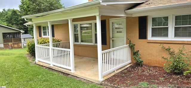 180 Edgewood Drive, Spartanburg, SC 29307
