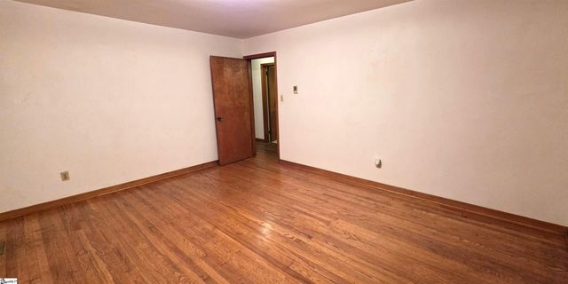 180 Edgewood Drive, Spartanburg, SC 29307