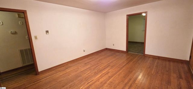 180 Edgewood Drive, Spartanburg, SC 29307
