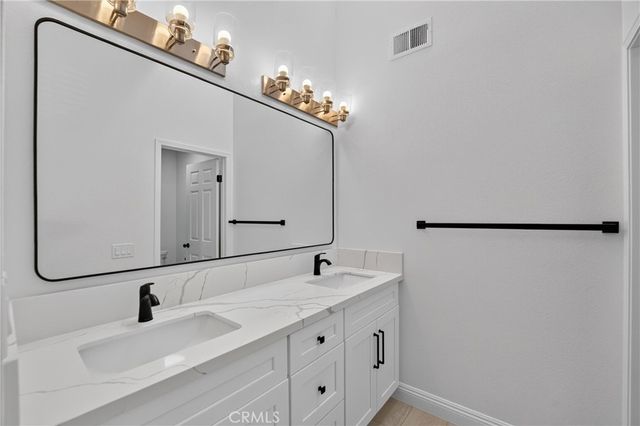 50 Georgetown 37, Irvine, CA 92612