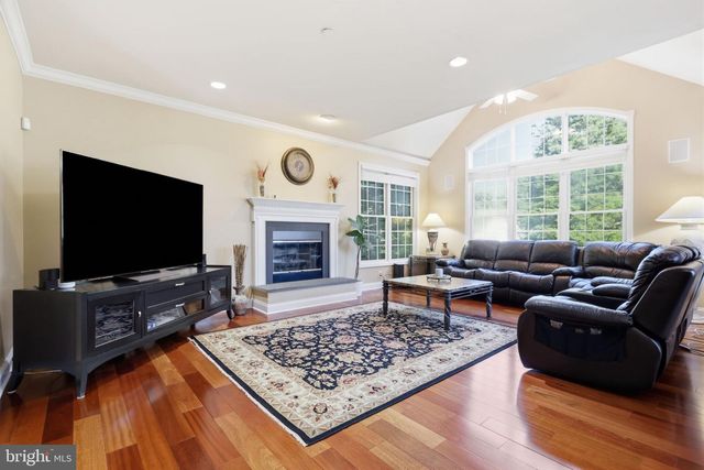 303 LANGFORD RD, Broomall, PA 19008