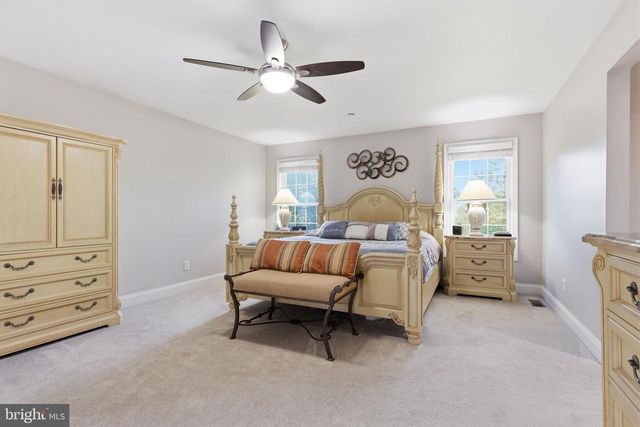 303 LANGFORD RD, Broomall, PA 19008