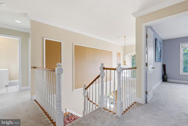 303 LANGFORD RD, Broomall, PA 19008