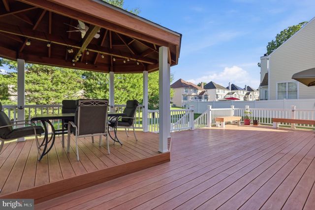 303 LANGFORD RD, Broomall, PA 19008