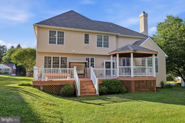303 LANGFORD RD, Broomall, PA 19008