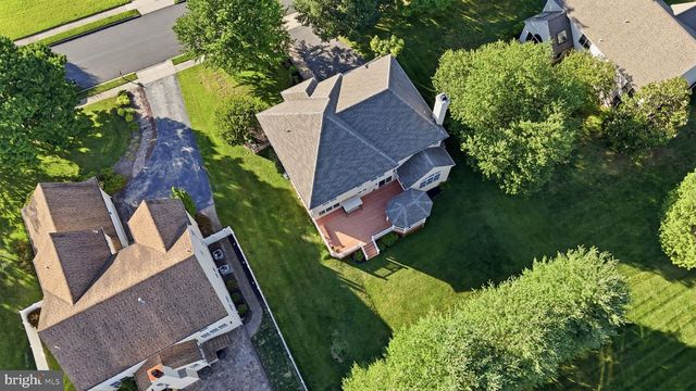 303 LANGFORD RD, Broomall, PA 19008