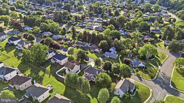 303 LANGFORD RD, Broomall, PA 19008