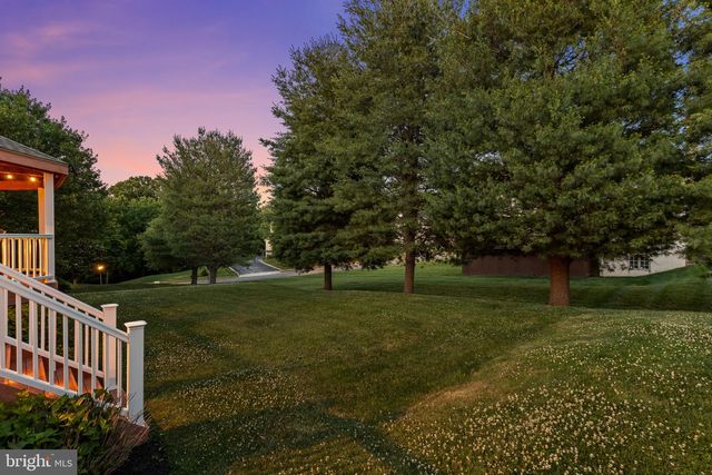 303 LANGFORD RD, Broomall, PA 19008