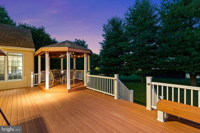 303 LANGFORD RD, Broomall, PA 19008