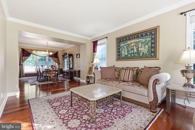 303 LANGFORD RD, Broomall, PA 19008