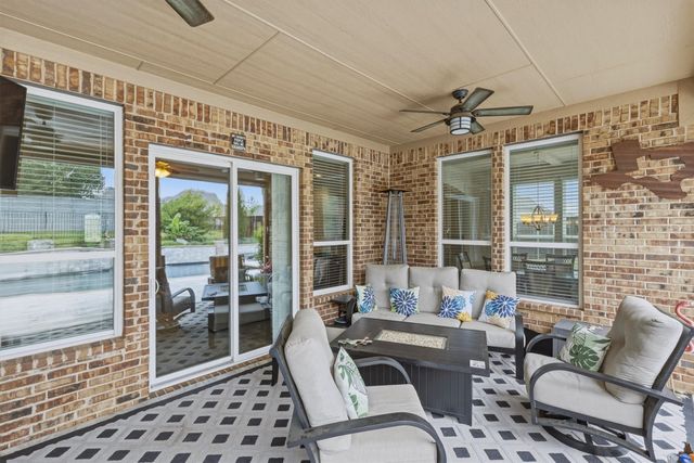 300 Pimlico Drive, Hickory Creek, TX 75065