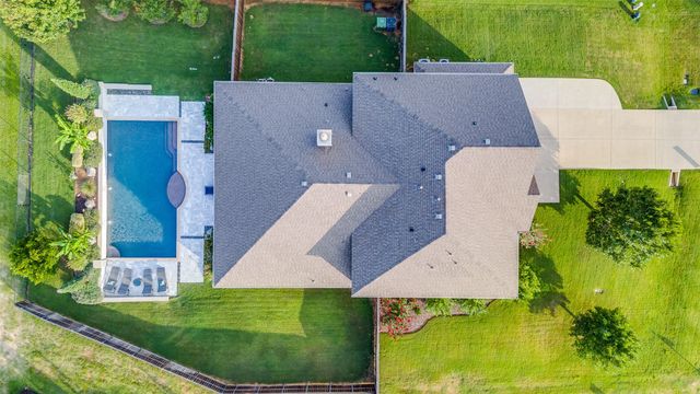 300 Pimlico Drive, Hickory Creek, TX 75065