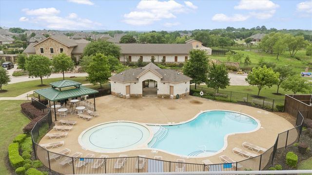 300 Pimlico Drive, Hickory Creek, TX 75065
