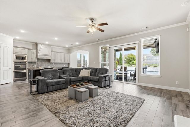 300 Pimlico Drive, Hickory Creek, TX 75065