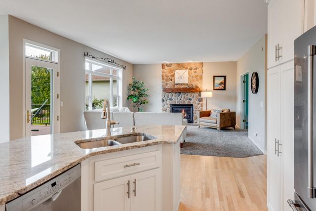 5614 103rd Avenue N, Brooklyn Park, MN 55443