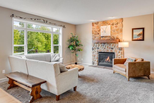 5614 103rd Avenue N, Brooklyn Park, MN 55443