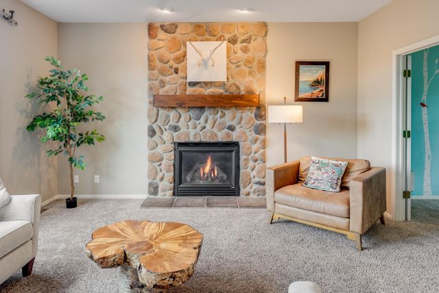 5614 103rd Avenue N, Brooklyn Park, MN 55443