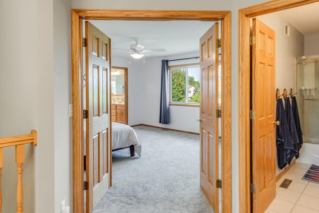 5614 103rd Avenue N, Brooklyn Park, MN 55443