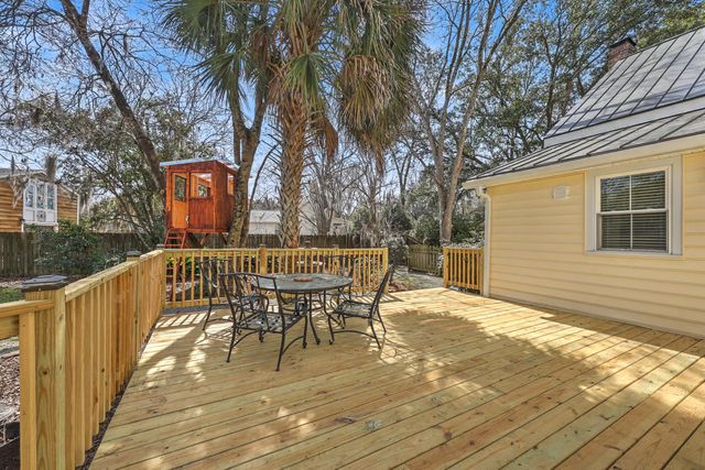 1034 Orangeburg Road, Summerville, SC 29483