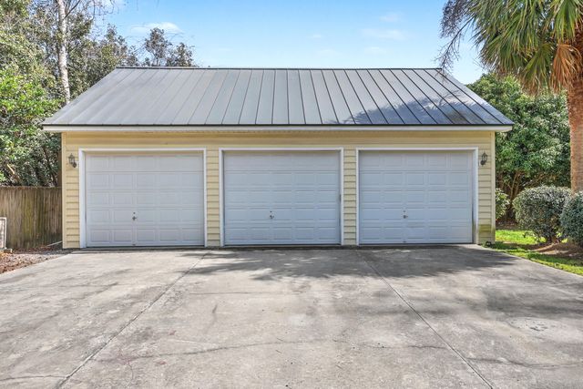 1034 Orangeburg Road, Summerville, SC 29483