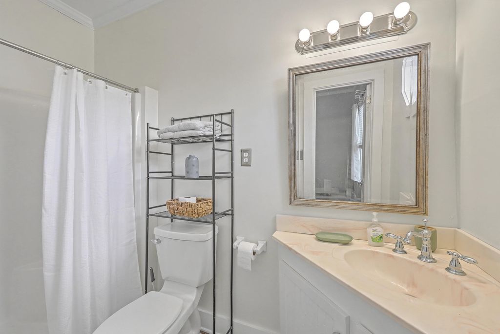 Image 25 of property listing at 1034 Orangeburg Road, Summerville, SC 29483