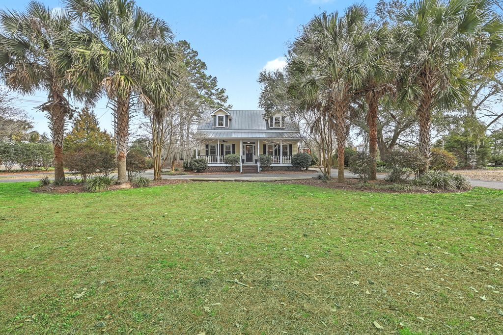 Image 3 of property listing at 1034 Orangeburg Road, Summerville, SC 29483