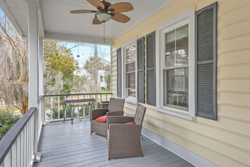 Image 5 of property listing at 1034 Orangeburg Road, Summerville, SC 29483