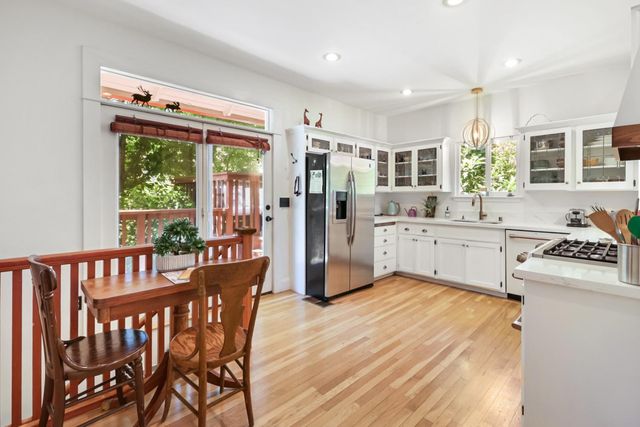 2106 E St, Sacramento, CA 95816