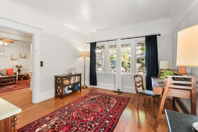 2106 E St, Sacramento, CA 95816