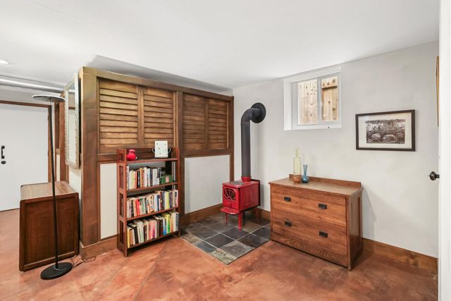 2106 E St, Sacramento, CA 95816