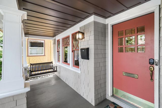 2106 E St, Sacramento, CA 95816