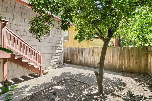 2106 E St, Sacramento, CA 95816