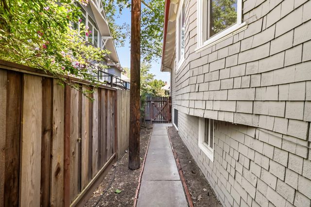 2106 E St, Sacramento, CA 95816