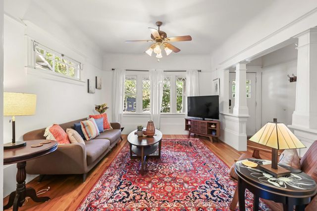 2106 E St, Sacramento, CA 95816