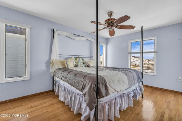 724 Newell Avenue, Manahawkin, NJ 08050