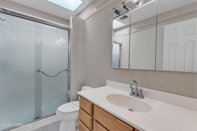 724 Newell Avenue, Manahawkin, NJ 08050