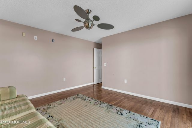 724 Newell Avenue, Manahawkin, NJ 08050