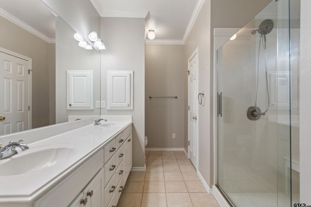 565 Bunker Dr, Tyler, TX 75703