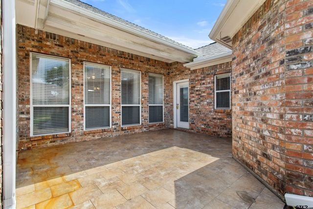 565 Bunker Dr, Tyler, TX 75703