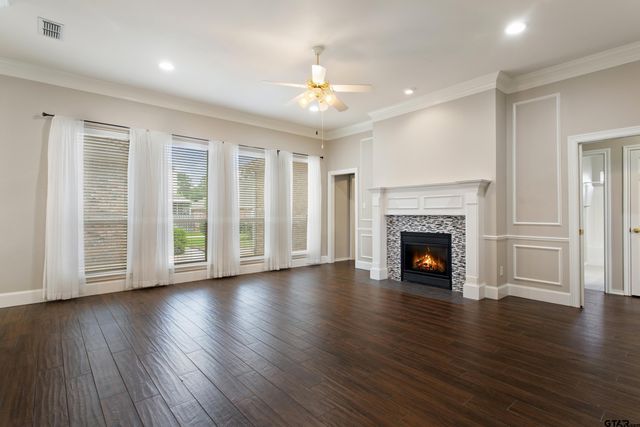 565 Bunker Dr, Tyler, TX 75703
